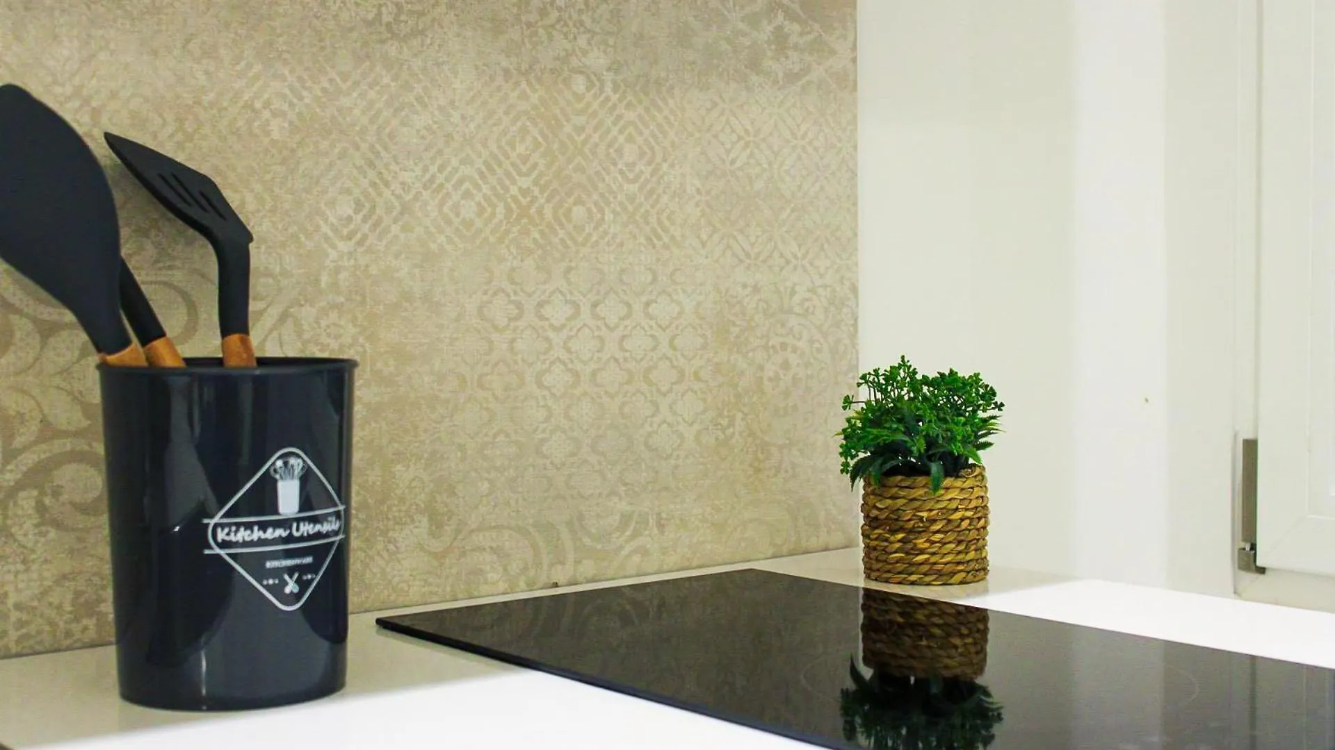 Modern & Bright Apartment Near Porta Garibaldi ميلان إيطاليا