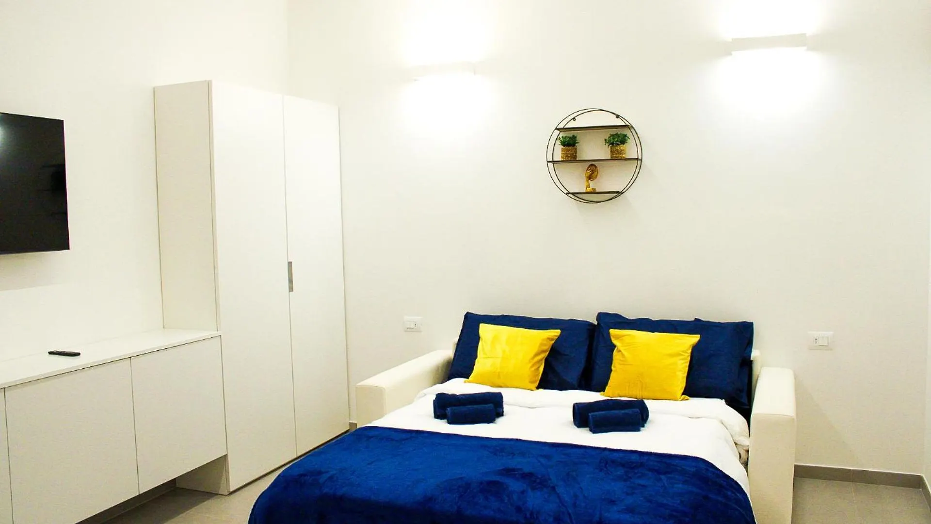 Modern & Bright Apartment Near Porta Garibaldi Milan