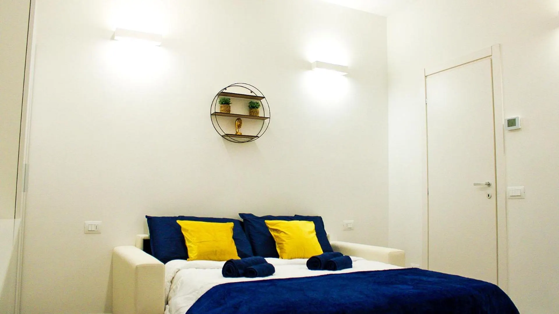 Modern & Bright Apartment Near Porta Garibaldi Milan