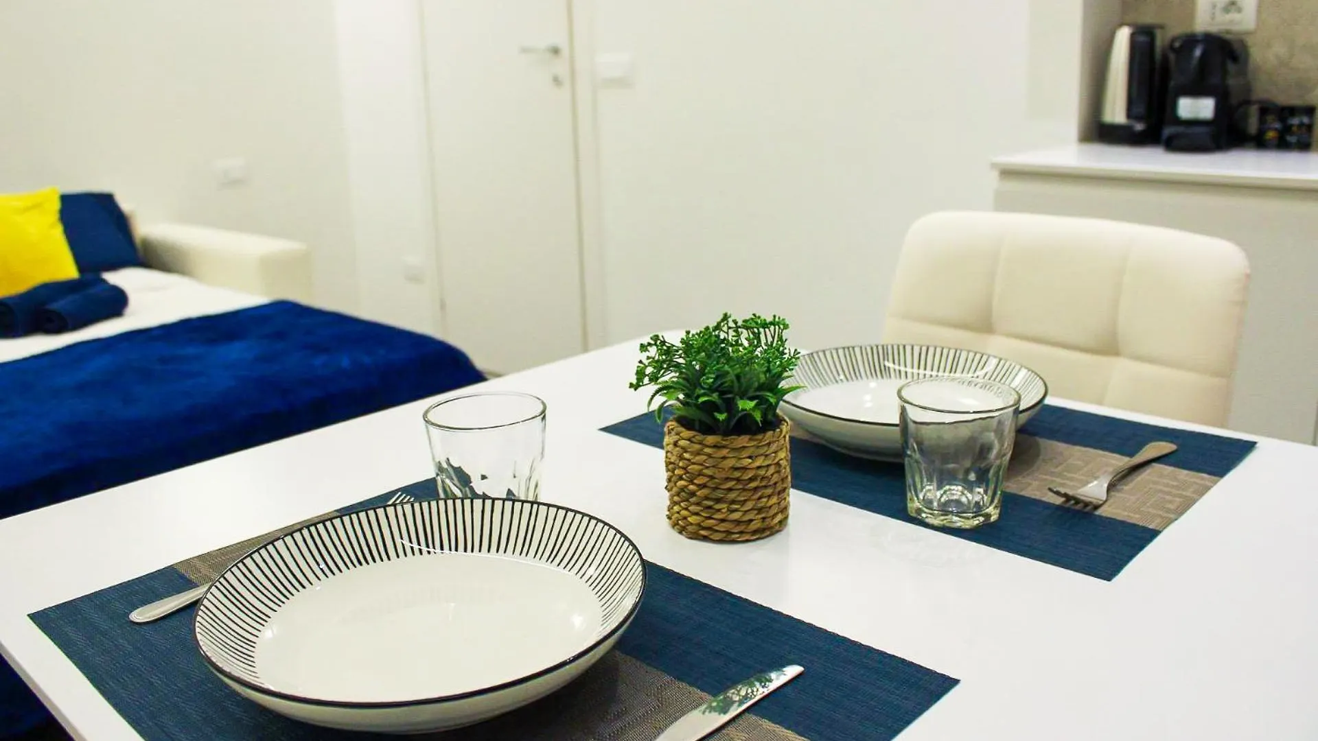 Modern & Bright Apartment Near Porta Garibaldi Milano